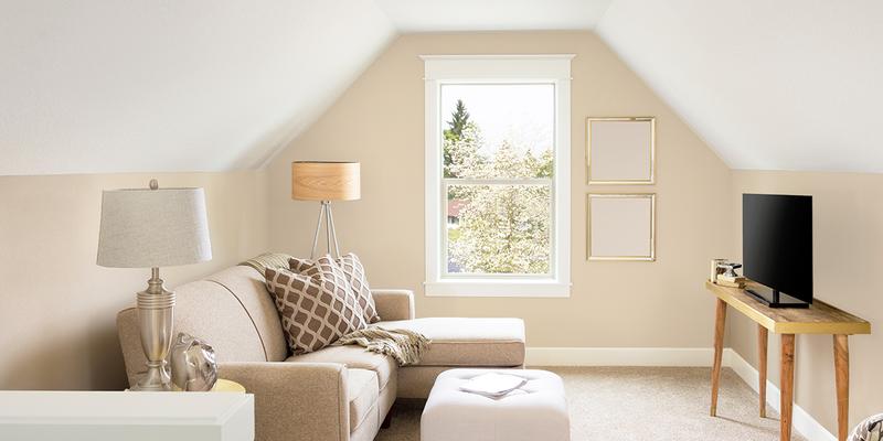 Malowanie skosów na poddaszu