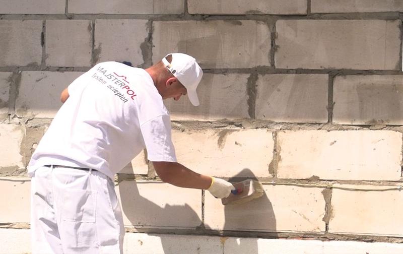 Optymalne warunki pogodowe aplikacji kleju