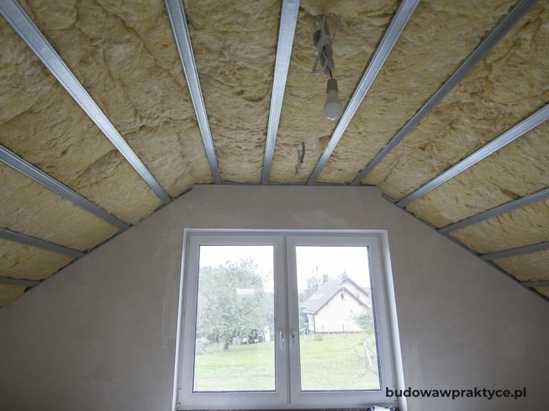 Wykończenie skosów na poddaszu