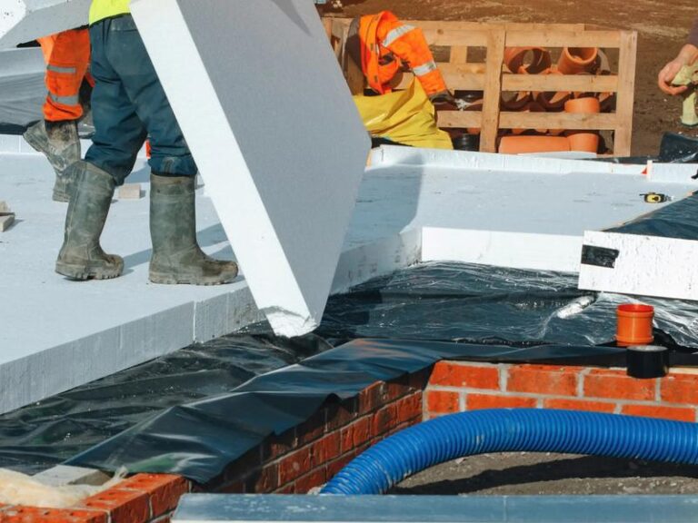 Jak wybrać najlepszy styropian na strop poddasza nieużytkowego?