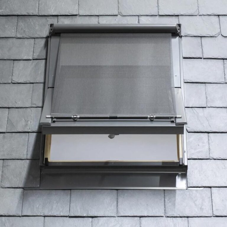 Skuteczne rozwiązania ochronne dla okna dachowego – odkryj 5 najlepszych opcji