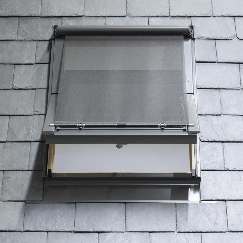 Skuteczne rozwiązania ochronne dla okna dachowego – odkryj 5 najlepszych opcji