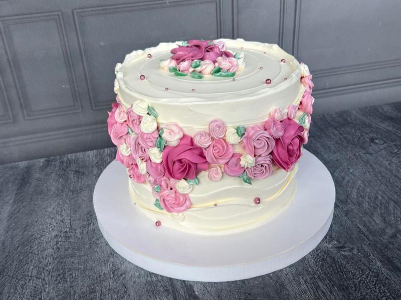 Naturalne dekoracje stołu weselnego zioła i owoce