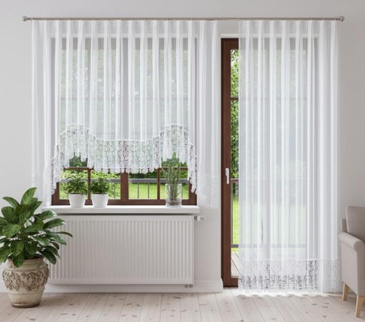 Sposoby na upięcie firanek