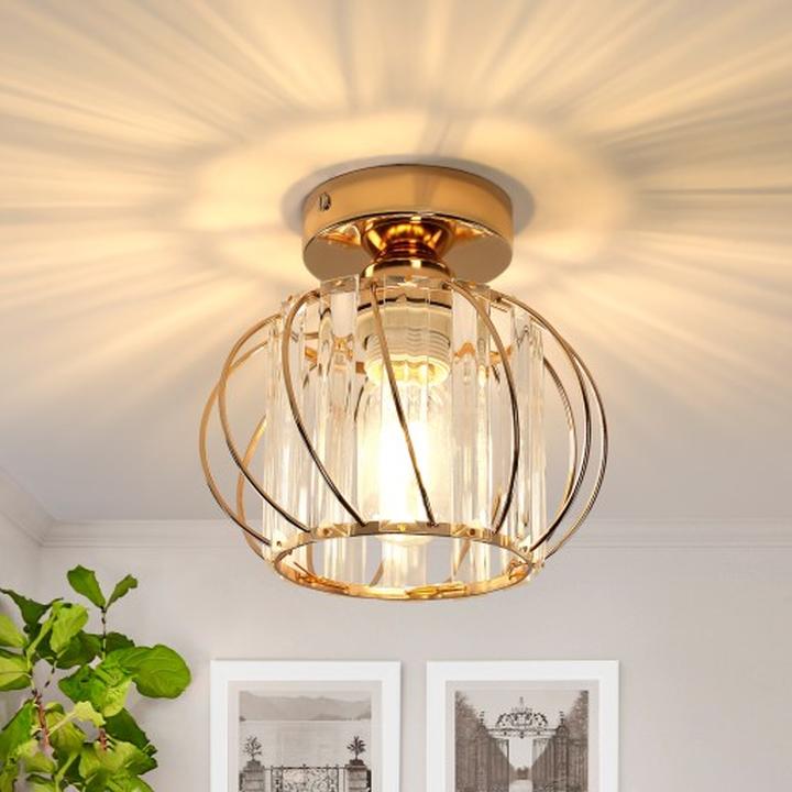 Wymiana żyrandola krok po kroku