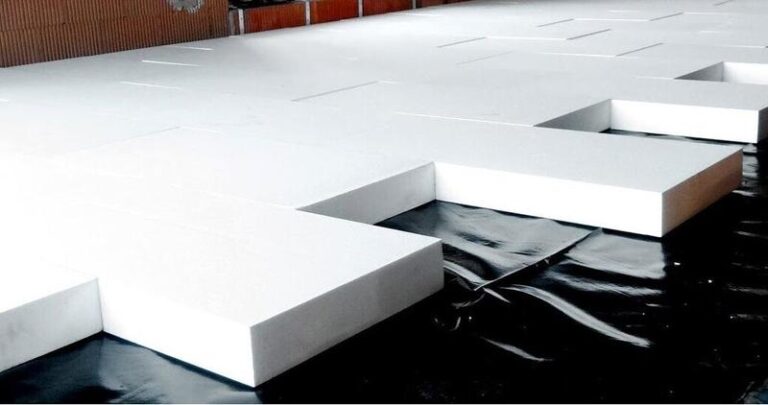 Jak dobrać grubość styropianu na strop betonowy? Oto optymalne rozwiązania