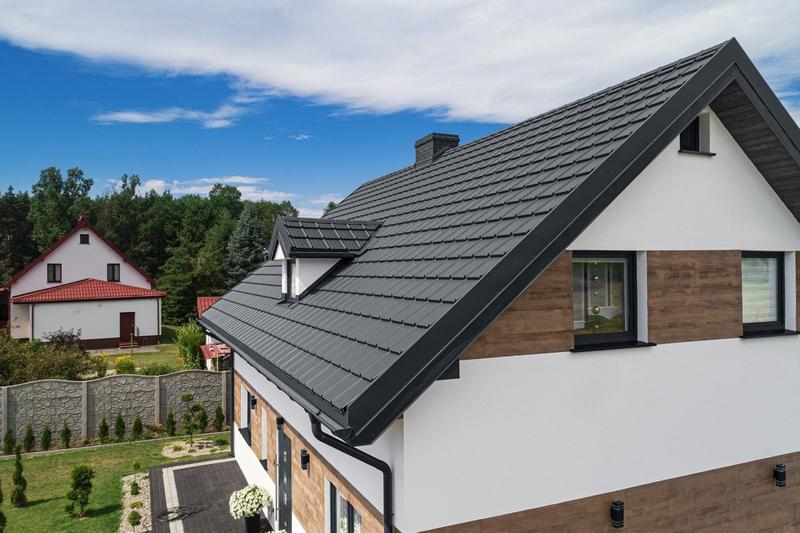 Jak harmonijnie dobrać dach do elewacji i uniknąć designowych potknięć?