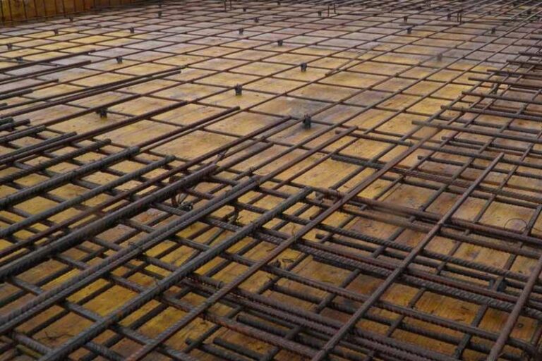 Jak obliczyć ilość stali na strop? Wymagania konstrukcyjne, które musisz znać