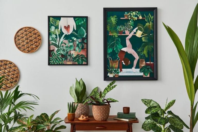 Kreatywne pomysły na ozdobienie ściany w kuchni przy stole – zapomnij o nudzie i brudzie!