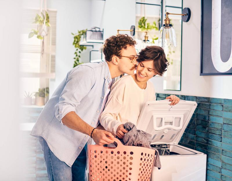 Pralki idealne do małej łazienki – jak zaoszczędzić miejsce i czas?