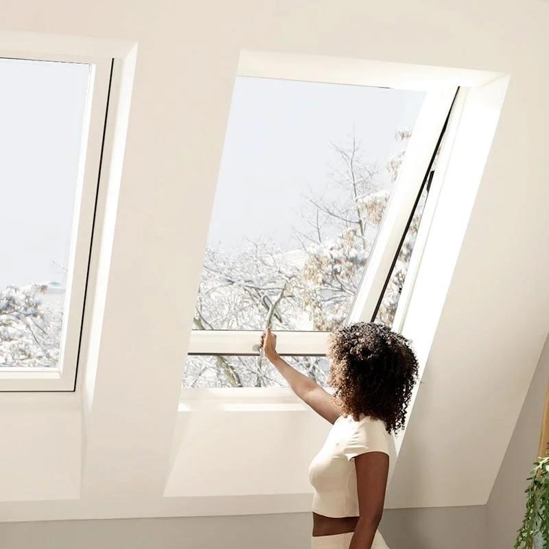 Skuteczne metody mycia okien dachowych Roto – praktyczne porady na każdą porę roku