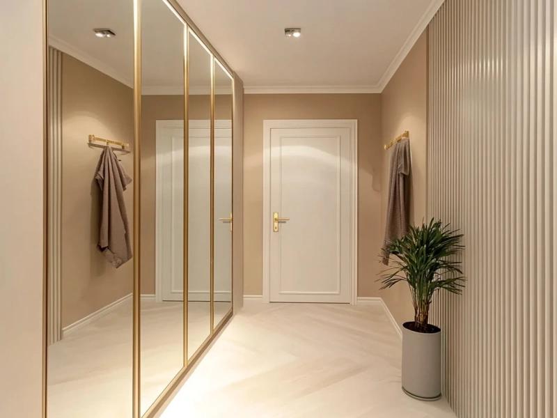 Wąski przedpokój? Oto, jak urządzić go z wyczuciem stylu i zyskać więcej przestrzeni!