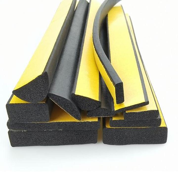 Zakładanie uszczelek samoprzylepnych do okien w 7 prostych krokach – przewodnik krok po kroku