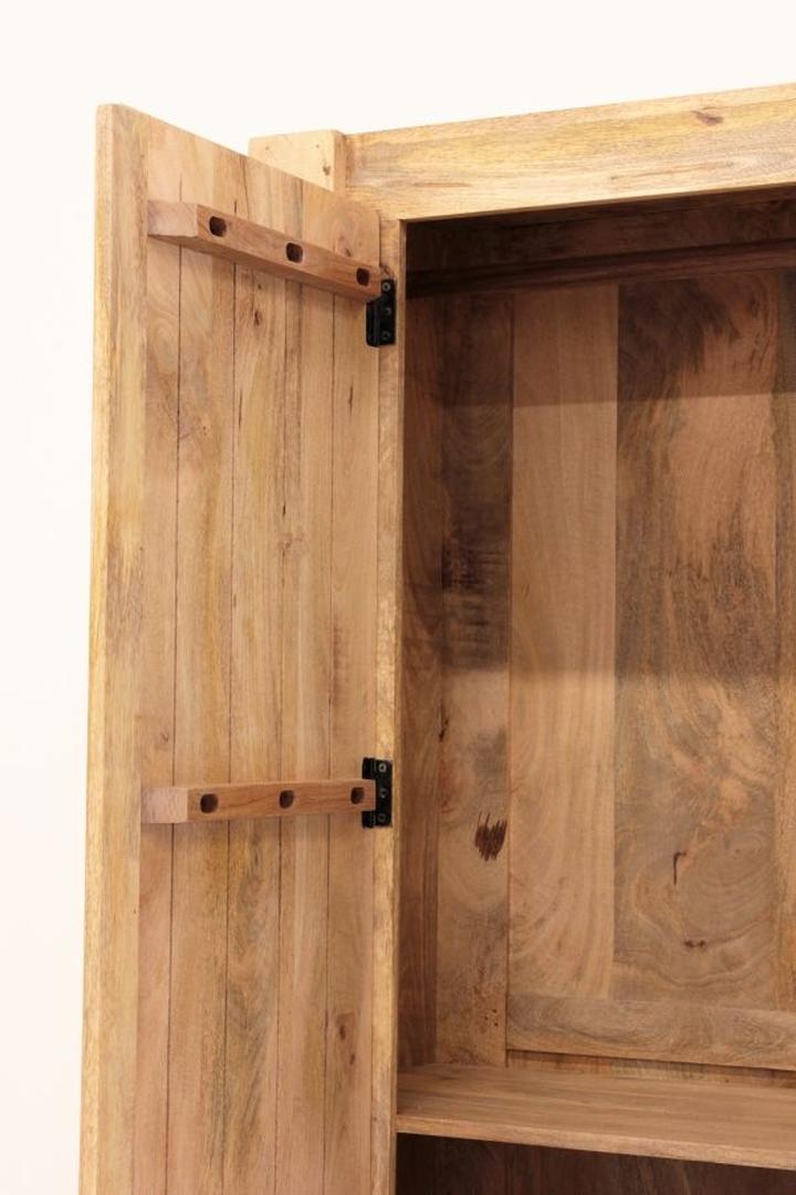 Budowa szafki z desek