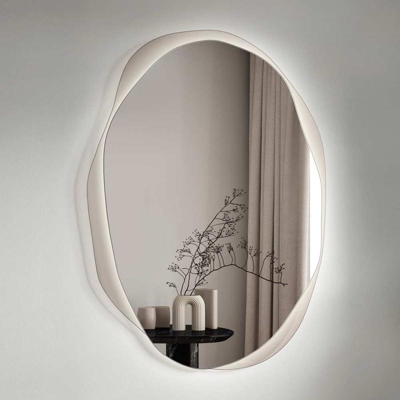 Dekoracja lustra we wnętrzu