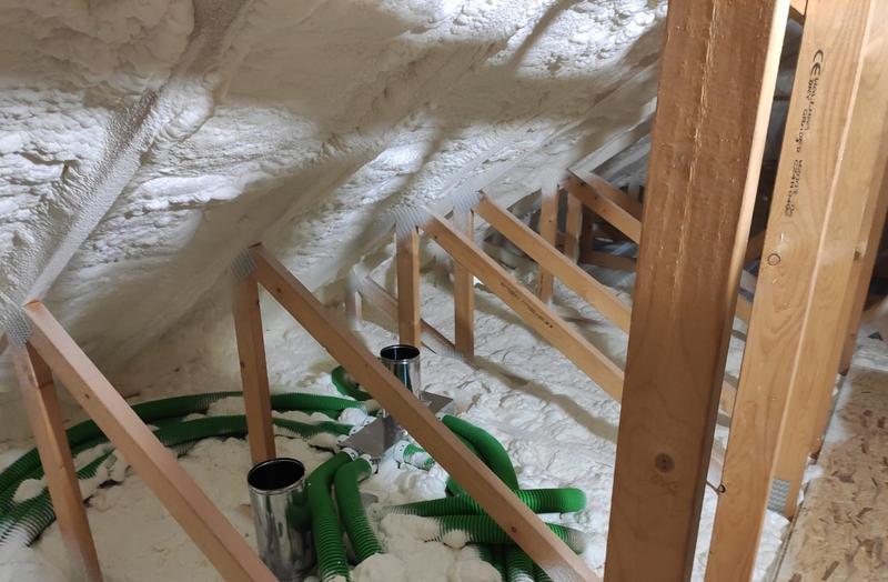 Izolacja poddasza wełną mineralną