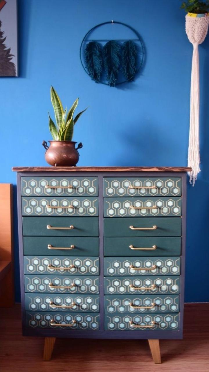 Malowanie starych mebli