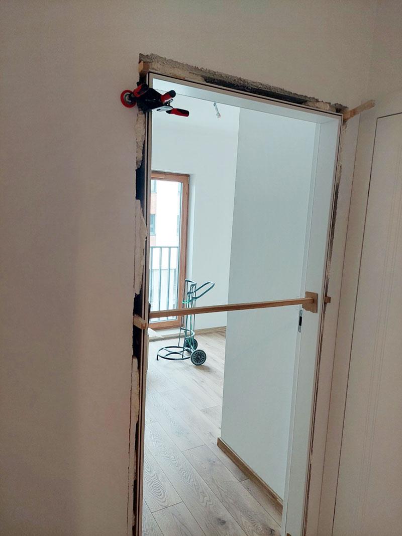 Porównanie cen montażu drzwi w województwach