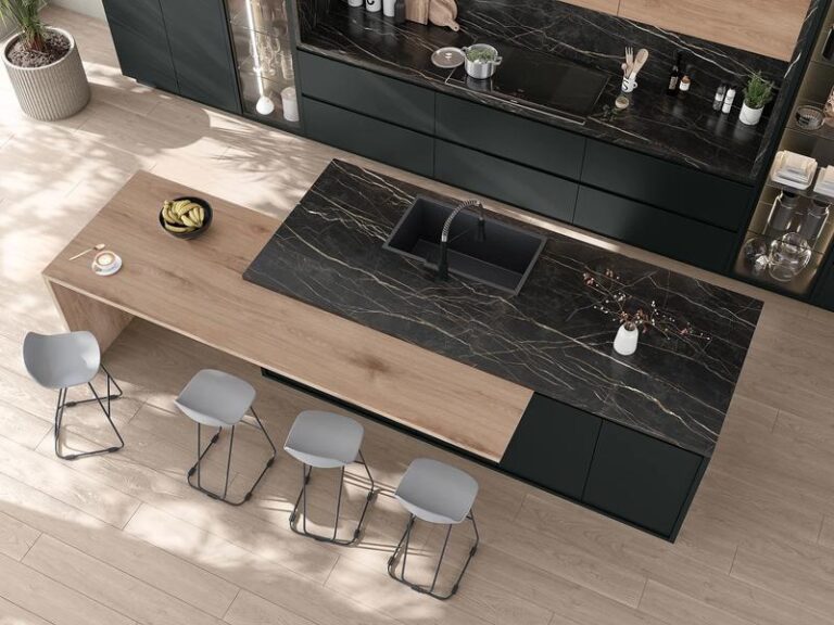Stylowe blaty do ciemnej kuchni – odkryj idealne połączenia kolorów i materiałów