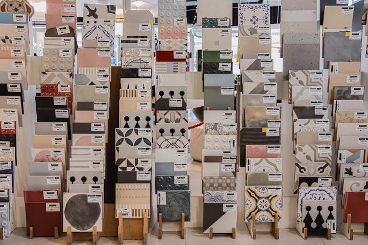 Trendy w płytkach łazienkowych