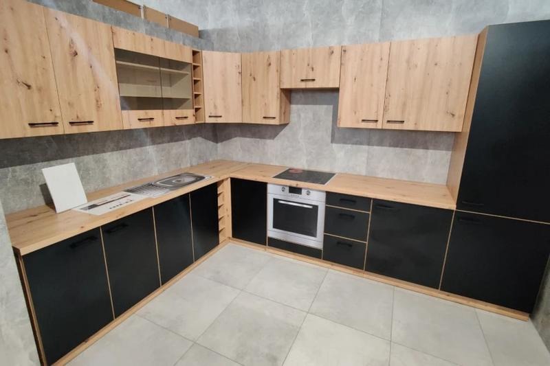 Jak stworzyć idealną kuchnię z szafką narożną wiszącą w kilku prostych krokach