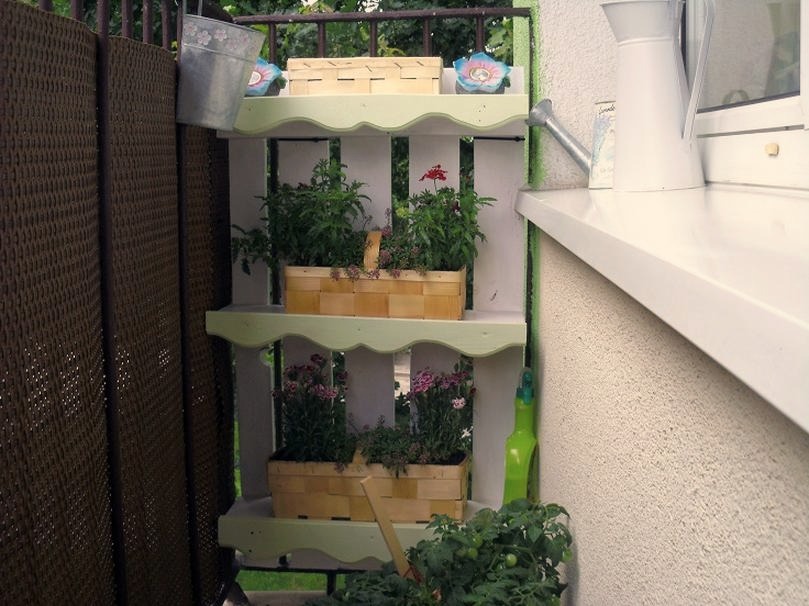 Kwietnik z europalety – proste kroki do stworzenia urokliwego ogrodu