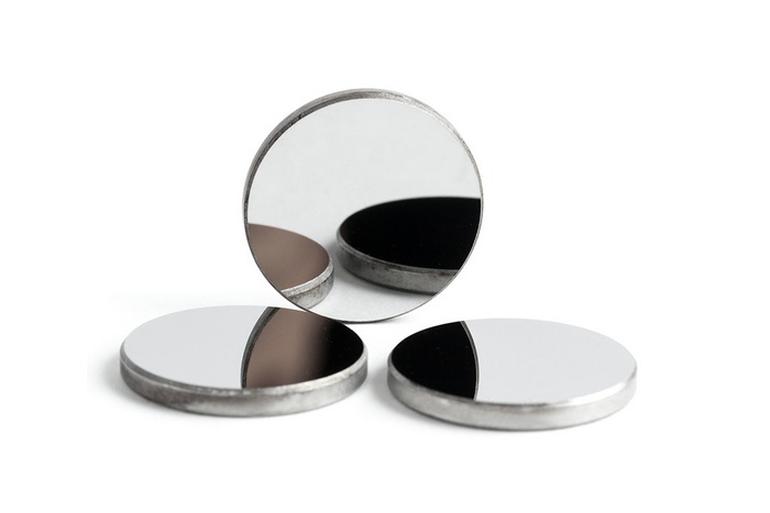 Eleganckie lustro z folii aluminiowej