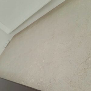 Jak bezbłędnie położyć beton dekoracyjny: praktyczny przewodnik krok po kroku