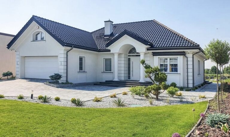 Jaką elewację do białych okien wybrać? Inspiracje kolorystyczne i najnowsze trendy